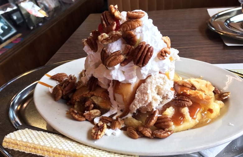 Best Ice Cream Stand: Margie's Candies (Chicago) 