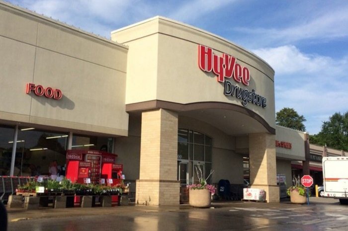 Best Grocery Store: Hy-Vee