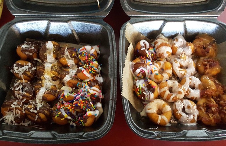 Best Doughnuts: Mahalo's Coffee & Mini Donuts (West Des Moines)