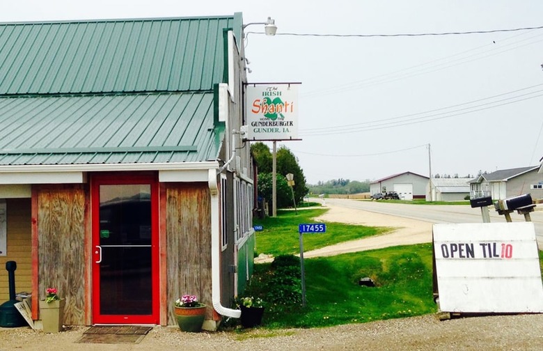 Best Restaurant in the Middle of Nowhere: The Irish Shanti (Elgin/Gunder)