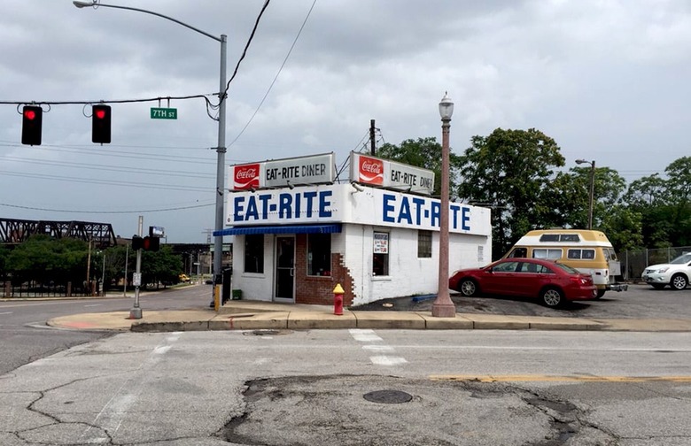 Best Hole-in-the-Wall Diner: Eat-Rite Diner (St. Louis)