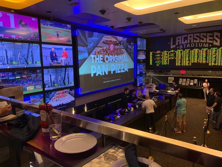 Best Sports Bar: Lagasse's Stadium (Las Vegas) 