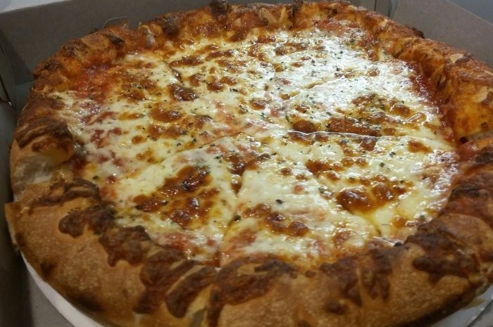 Best Pizza: Tilton House of Pizza (Tilton)