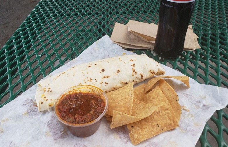 Best Burrito: Chicharrónes, El Modelo (Albuquerque)