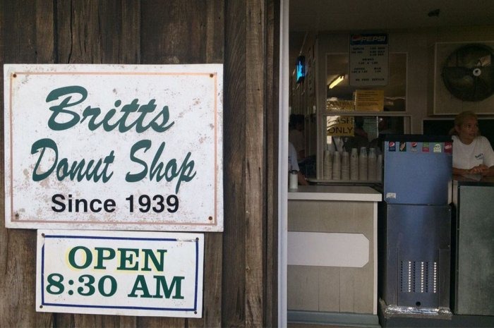 Best Doughnuts: Britt's Donut Shop (Carolina Beach)