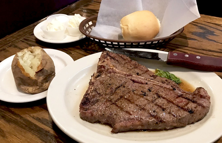 Best Steakhouse: Cattlemen's Steakhouse (Oklahoma City)