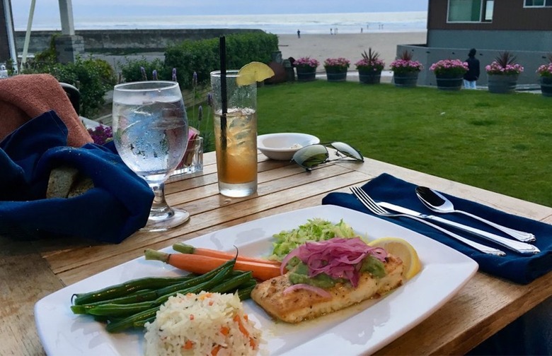 Best Beach Restaurant: Wayfarer Restaurant & Lounge (Cannon Beach) 