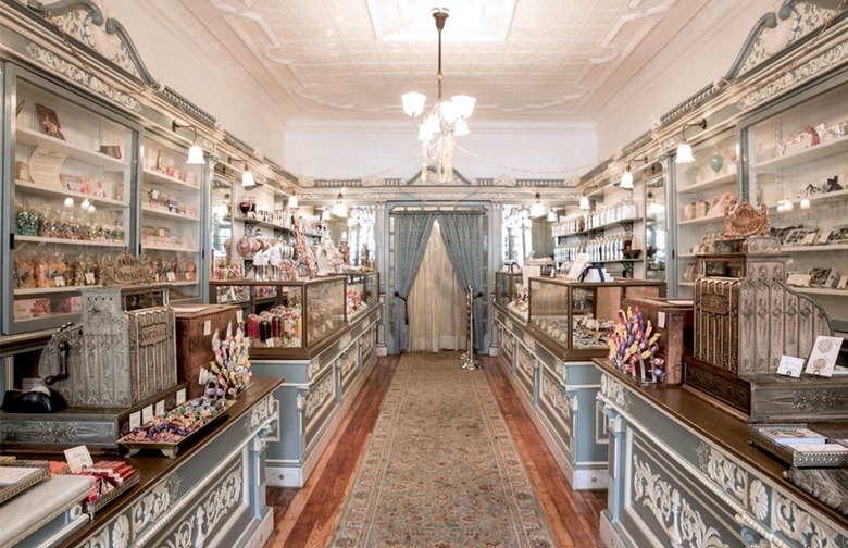 Best Old School Candy Shop: Shane Confectionery (Philadelphia) 