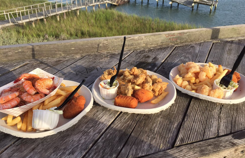 Best Seafood Shack: Bowen's Island Restaurant (Charleston)