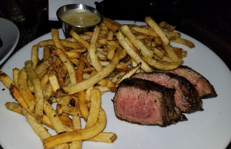 Best Steakhouse: Oak Steakhouse (Charleston)