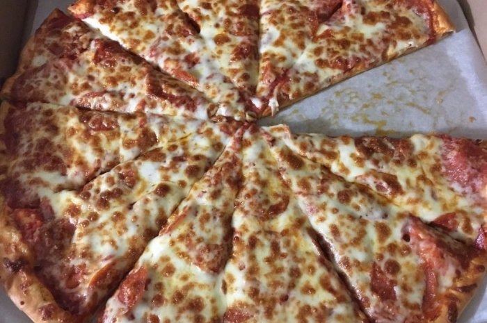 Best Pizza: Thatzza Pizza (Aberdeen)