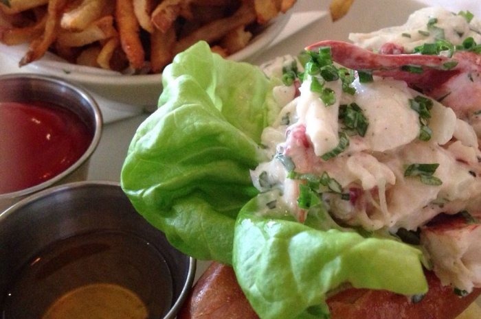 Best Lobster Roll: Perla's Seafood & Oyster Bar (Austin) 