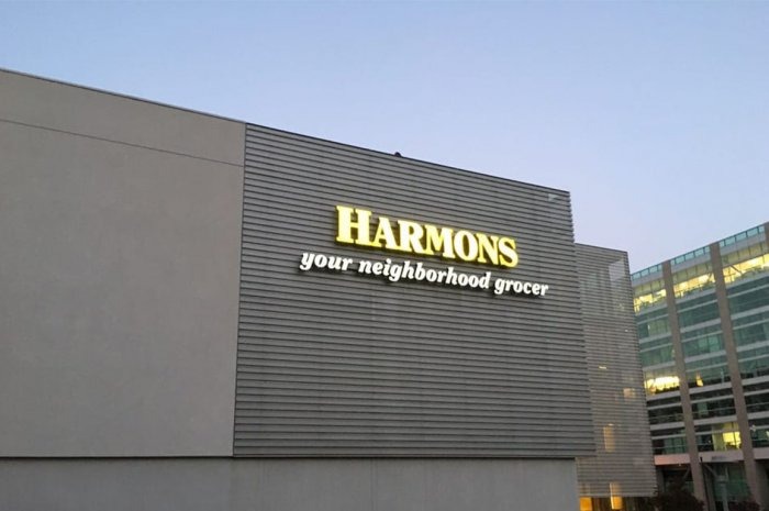 Best Grocery Store: Harmons (Salt Lake City)