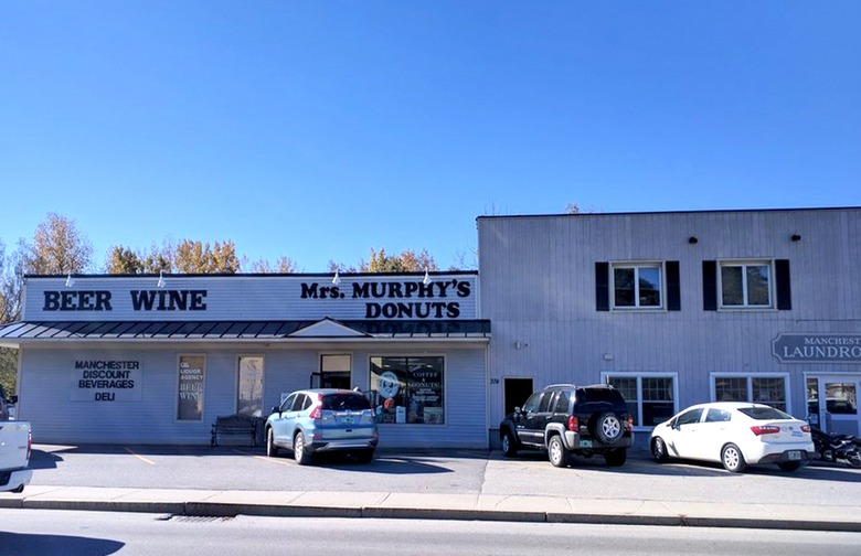 Best Donuts: Mrs. Murphy's Donuts (Manchester) 