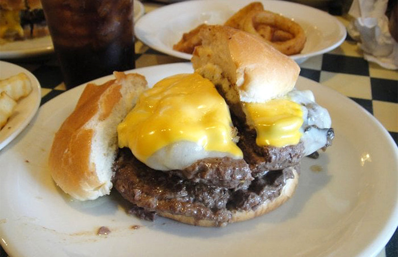 Best Burger: Solly's Grille (Milwaukee)