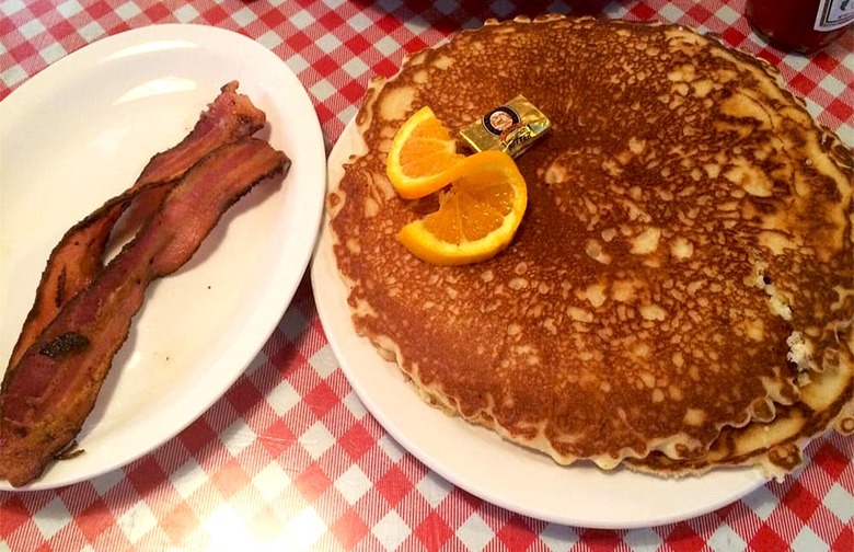 Best Pancakes: Luxury Diner (Cheyenne) 