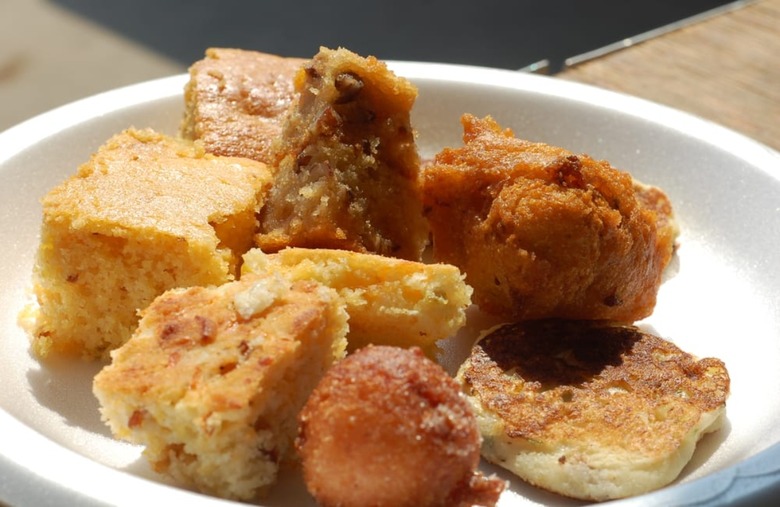 Tennessee: National Cornbread Festival (South Pittsburg)