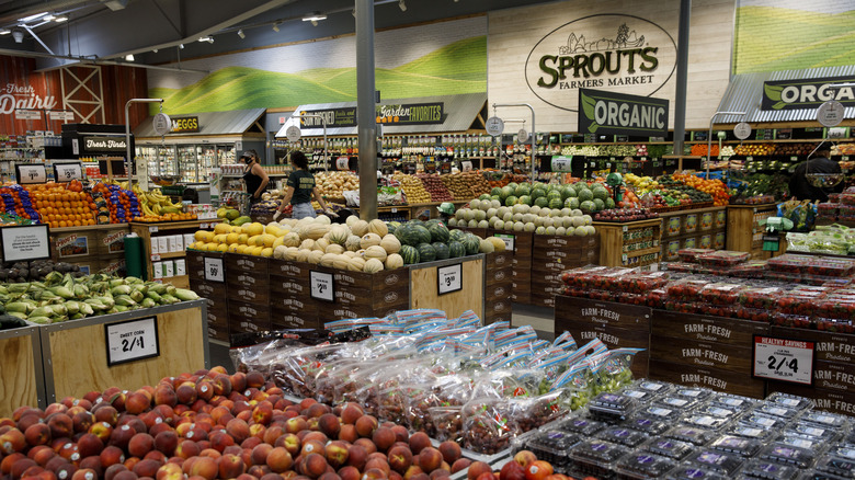 Sprouts Market interior