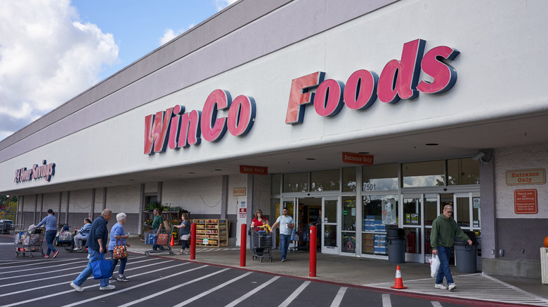 WinCo Foods exterior