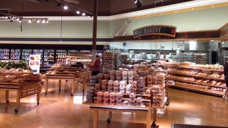 Hornbacher's bakery section