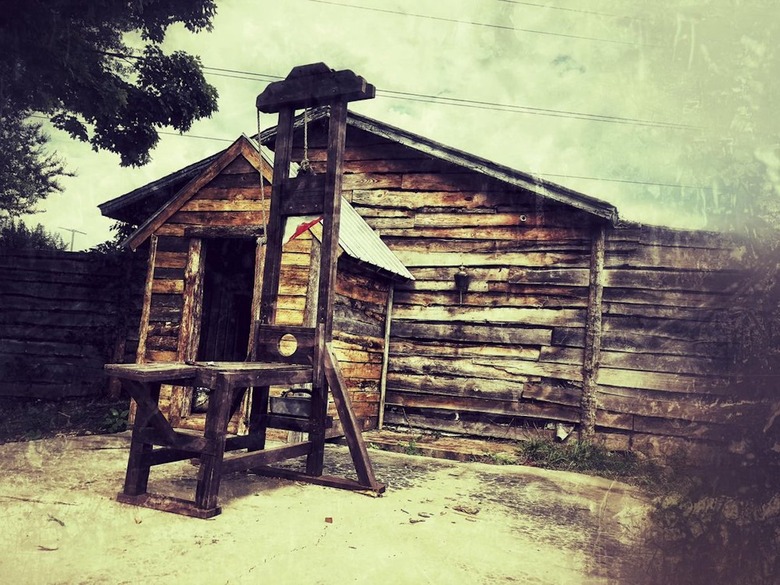 South Carolina: Nightmare Dungeon's Abandoned Cabin, Greenville