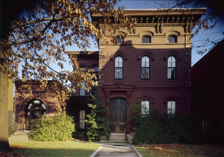 Kentucky: Ronald-Brennan House (Louisville) 