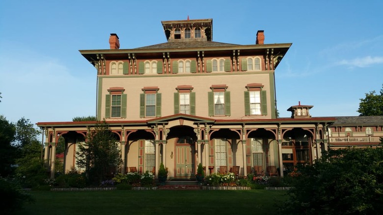 New Jersey: The Southern Mansion (Cape May) 