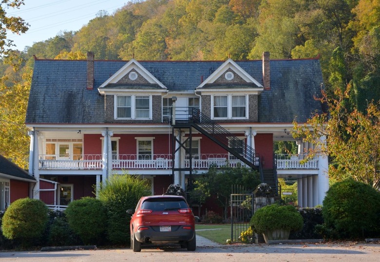 West Virginia: Glen Ferris Inn (Glen Ferris) 