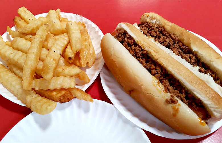 Maryland: Curtis' Famous Weiners (Cumberland)