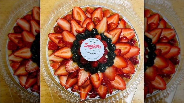 Saratori's fruit tart in package