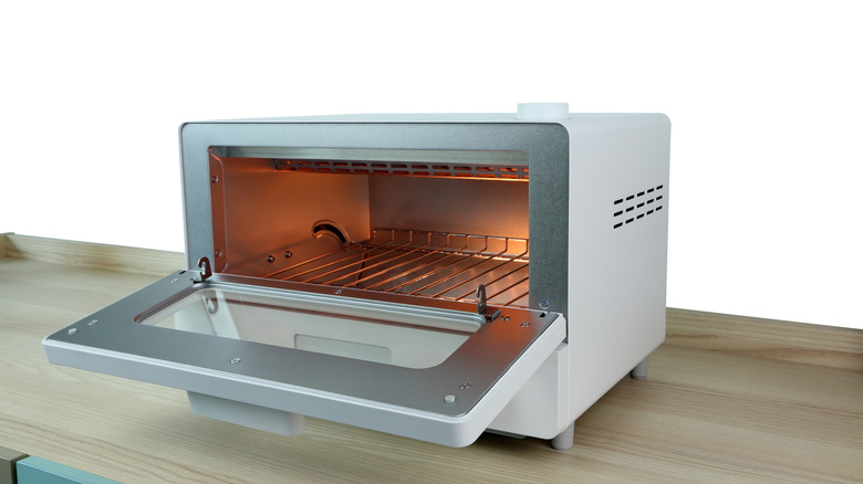 Open toaster oven