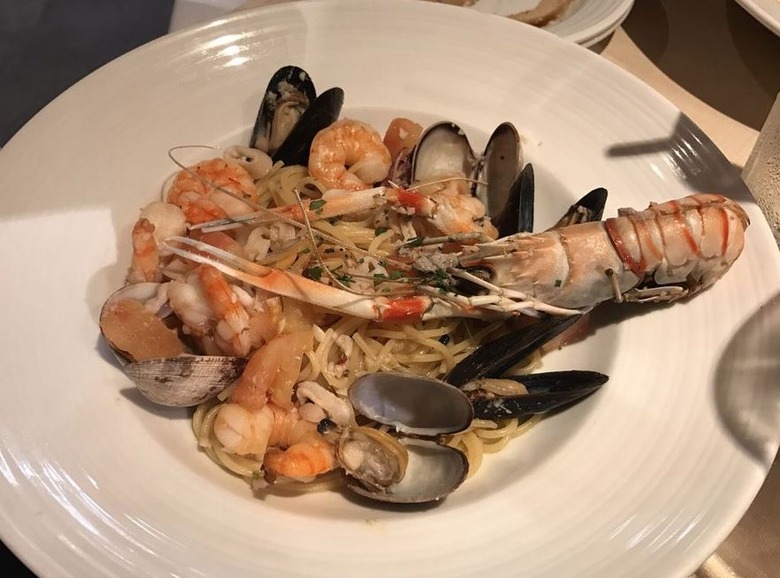 Hawaii: Spaghetti Alla Pescatora, Arancino di Mare (Honolulu)