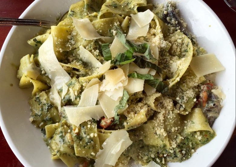 Kansas: Pappardelle al Pesto, Albero Café (Wichita)