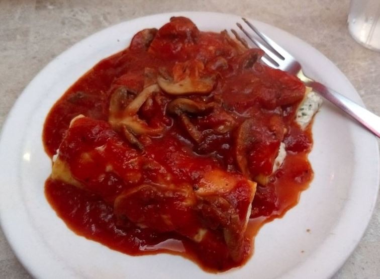 West Virginia: Manicotti, Leonoro's Spaghetti House (Charleston)