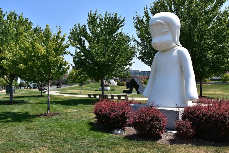 Iowa: John and Mary Pappajohn Sculpture Park, Des Moines