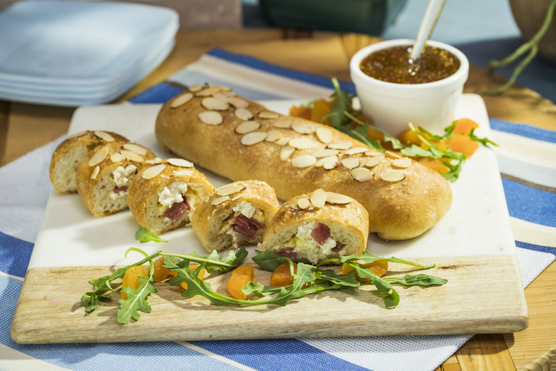 Dublin Cheeseboard-Stuffed Appetizer Bread