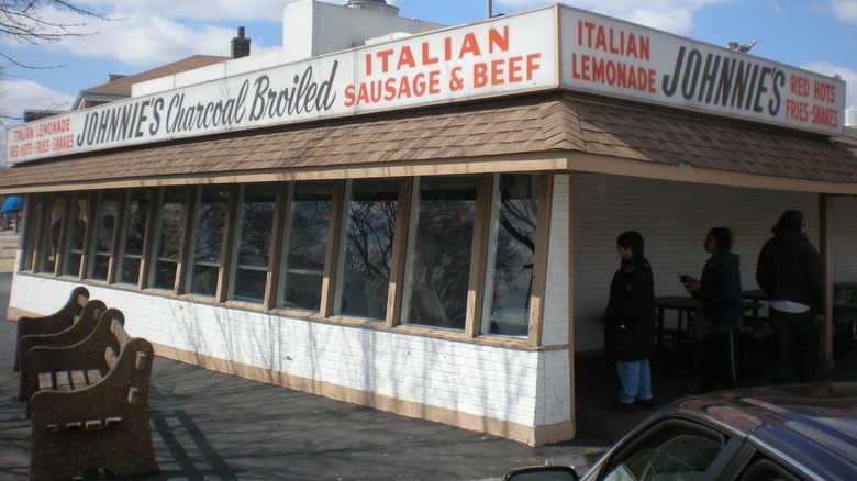 Johnnie's Beef restaurant front