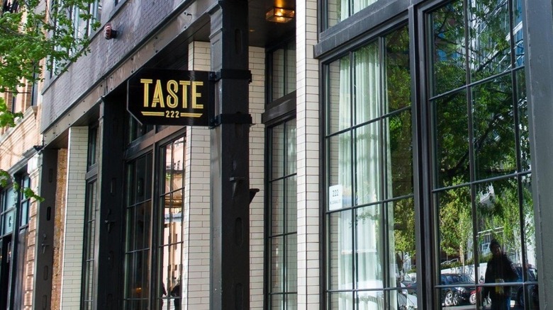 Taste 222 restaurant front