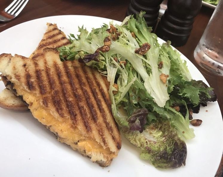 Arkansas: Griddled Pimento Cheese, The Hive (Bentonville)