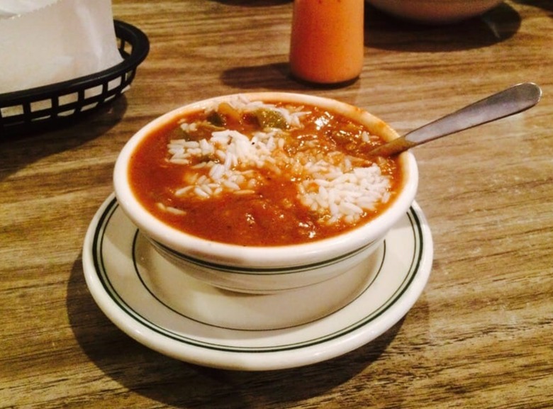 Mississippi: Mike's Seafood Gumbo, Mayflower Café (Jackson)