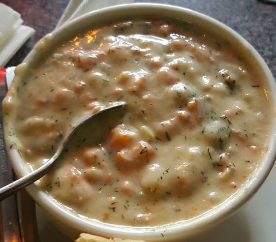 Alaska: Smoked Salmon Chowder, Humpy's Great Alaskan Alehouse (Anchorage)