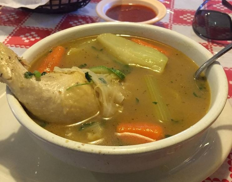 Arkansas: Caldo de Pollo, Rosalinda (Little Rock)