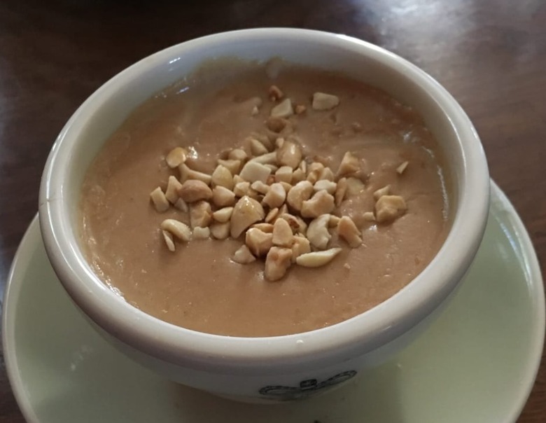 Virginia: Peanut Soup, King's Arms Tavern (Williamsburg)