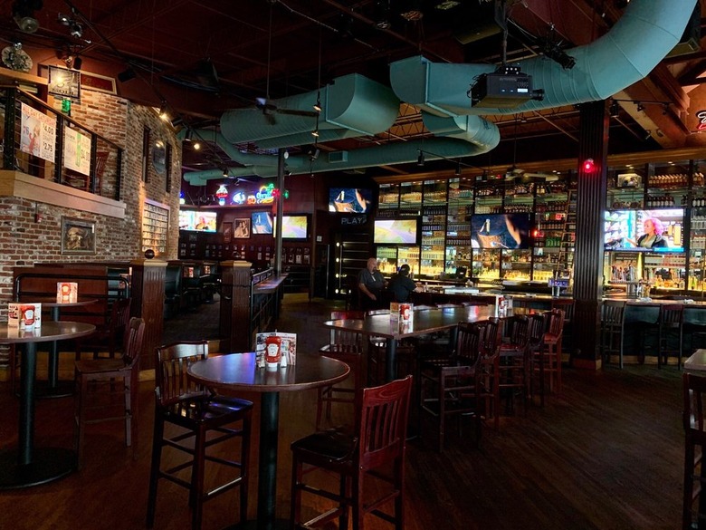 Chickie's & Pete's Crab House and Sports Bar (Philadelphia, Pennsylvania)