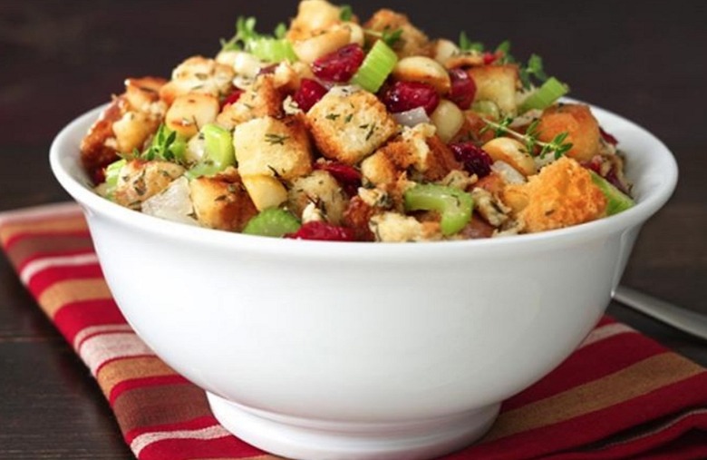 Cranberry Macadamia Nut Stuffing