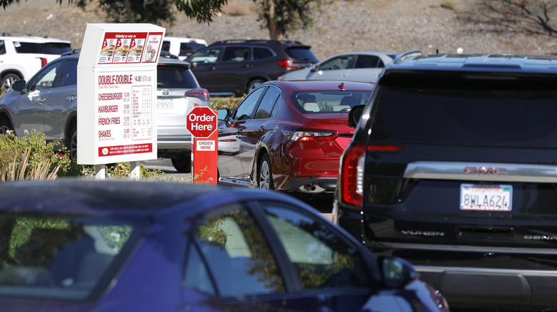 In-N-Out drive-thru