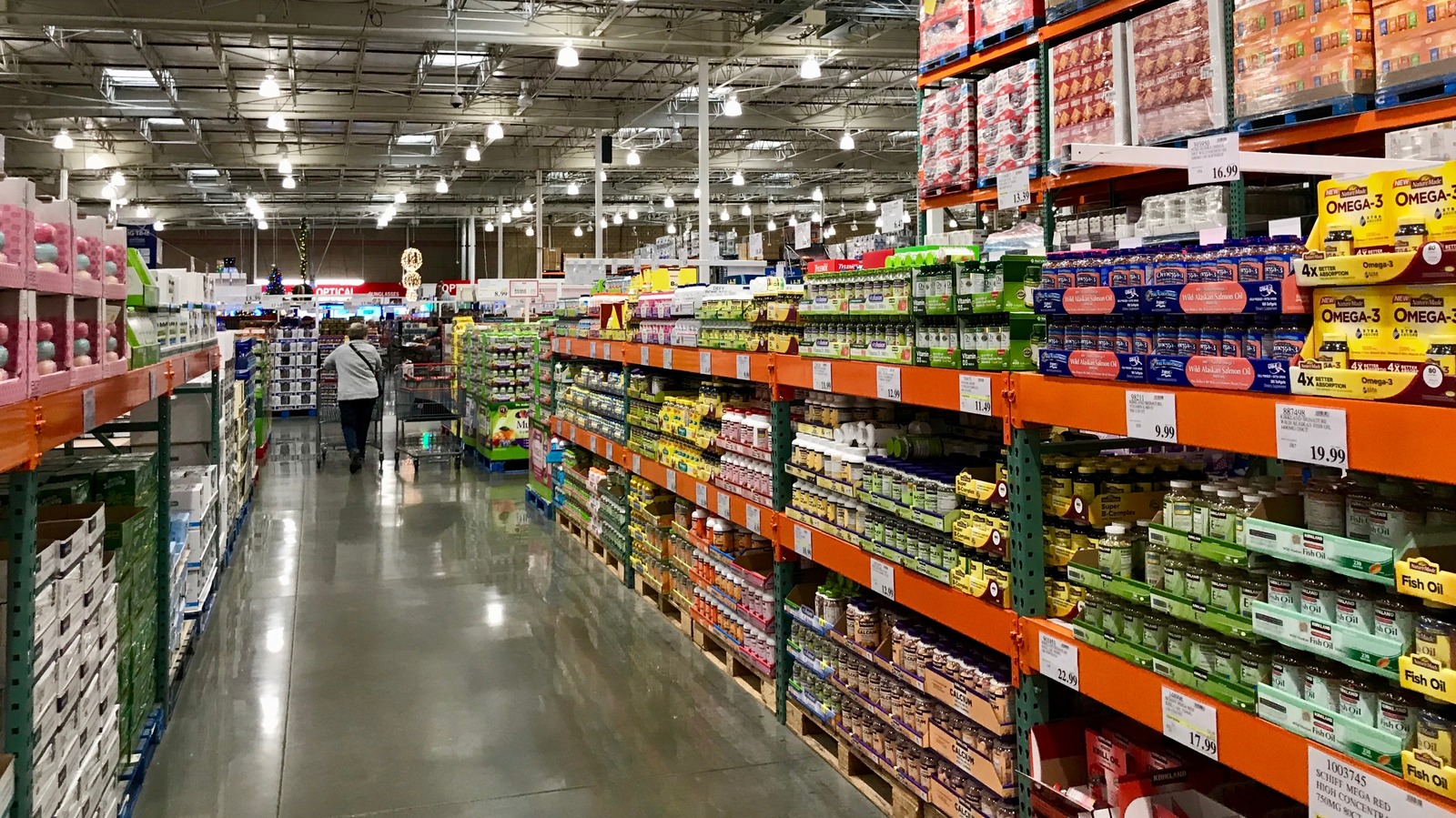 This is the Best Time to Go to Costco