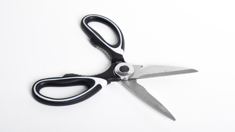 A pair of kitchen shears