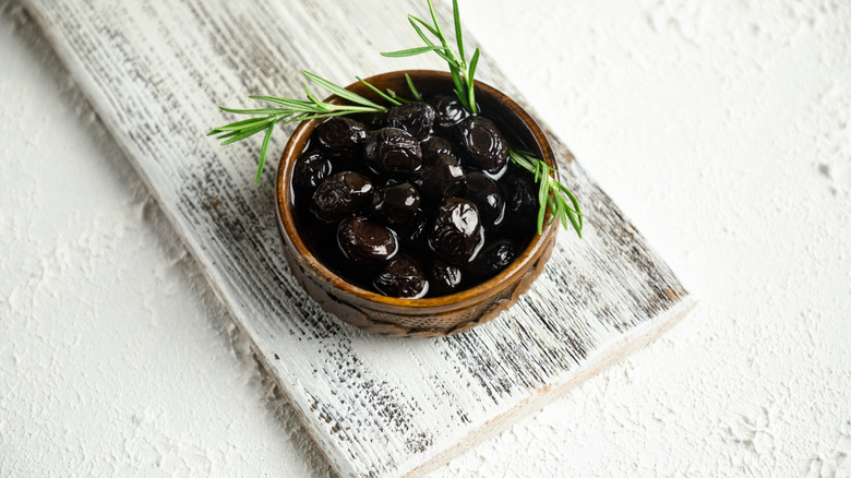 black olives in oil