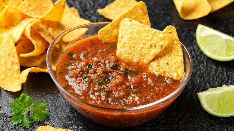 Tomato salsa and chips